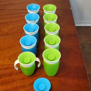 Munchkin 360 sippy cups